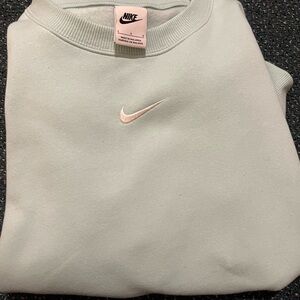 Nike sweatshirt